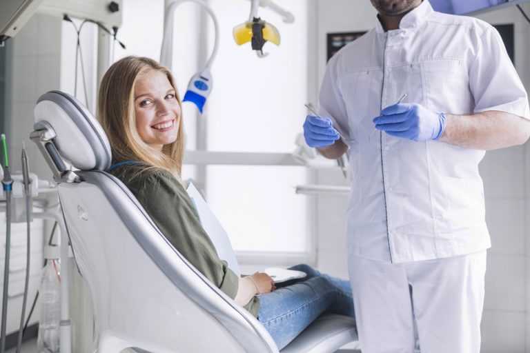 Choosing The Best Dental Chair For Your Clinic | Revoada
